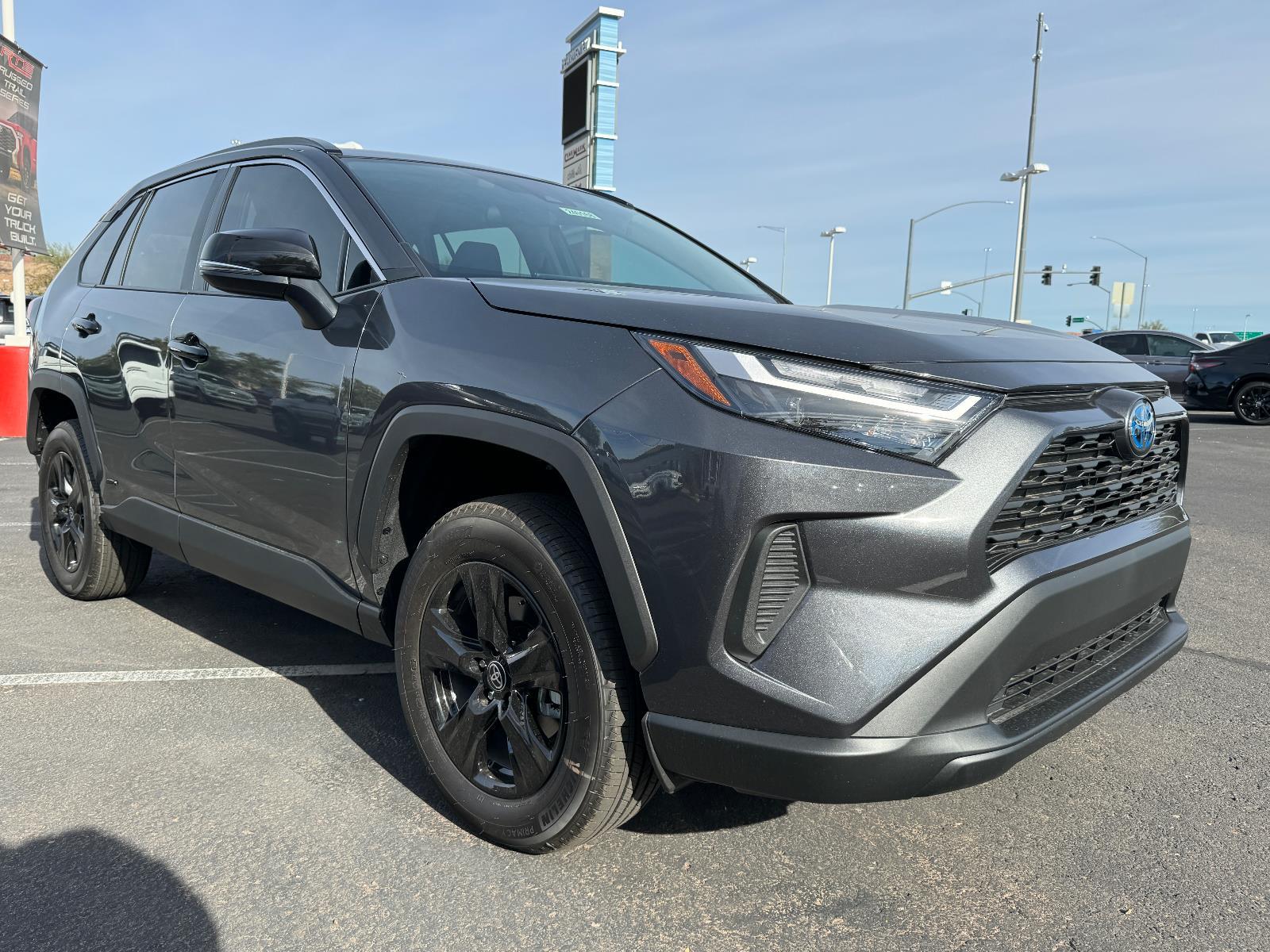 2025 Toyota RAV4 Hybrid XLE AWD