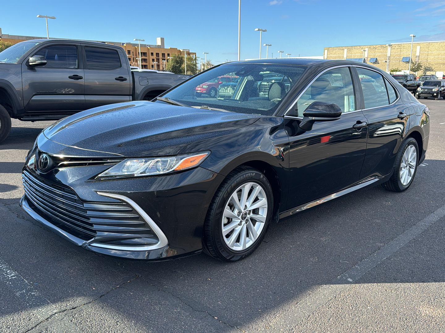2022 Toyota Camry LE FWD