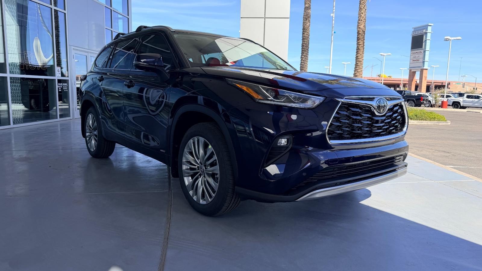 2026 Toyota Highlander Hybrid Platinum AWD