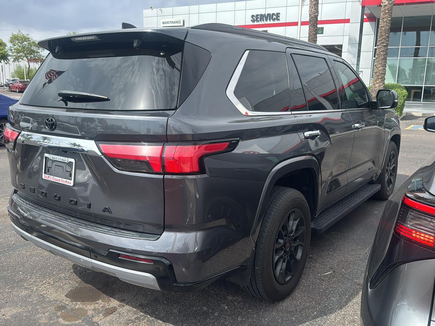 View vehicle photo 6