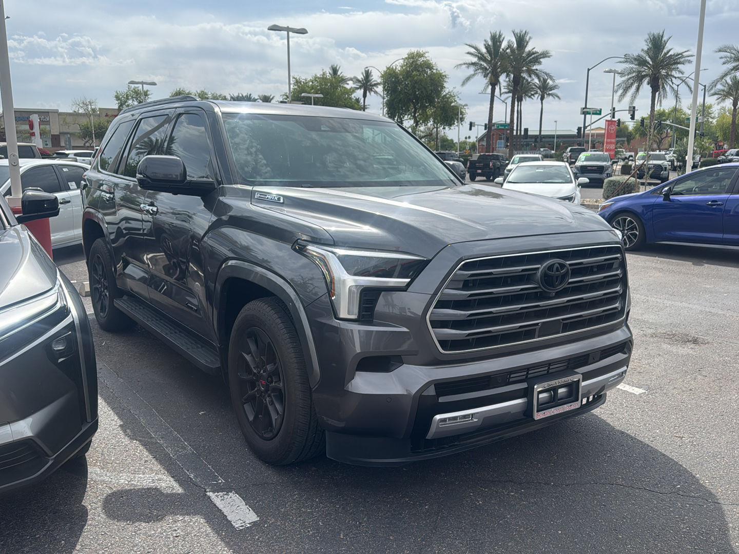 View vehicle photo 7