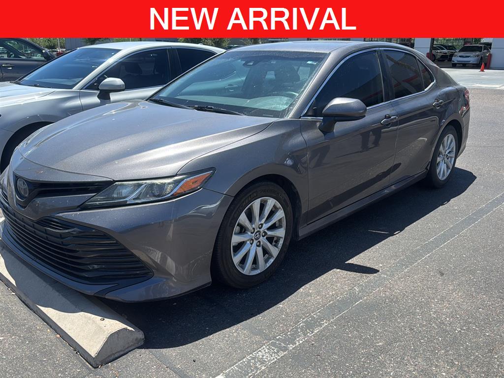 2020 Toyota Camry 2.5 Auto LE's photo