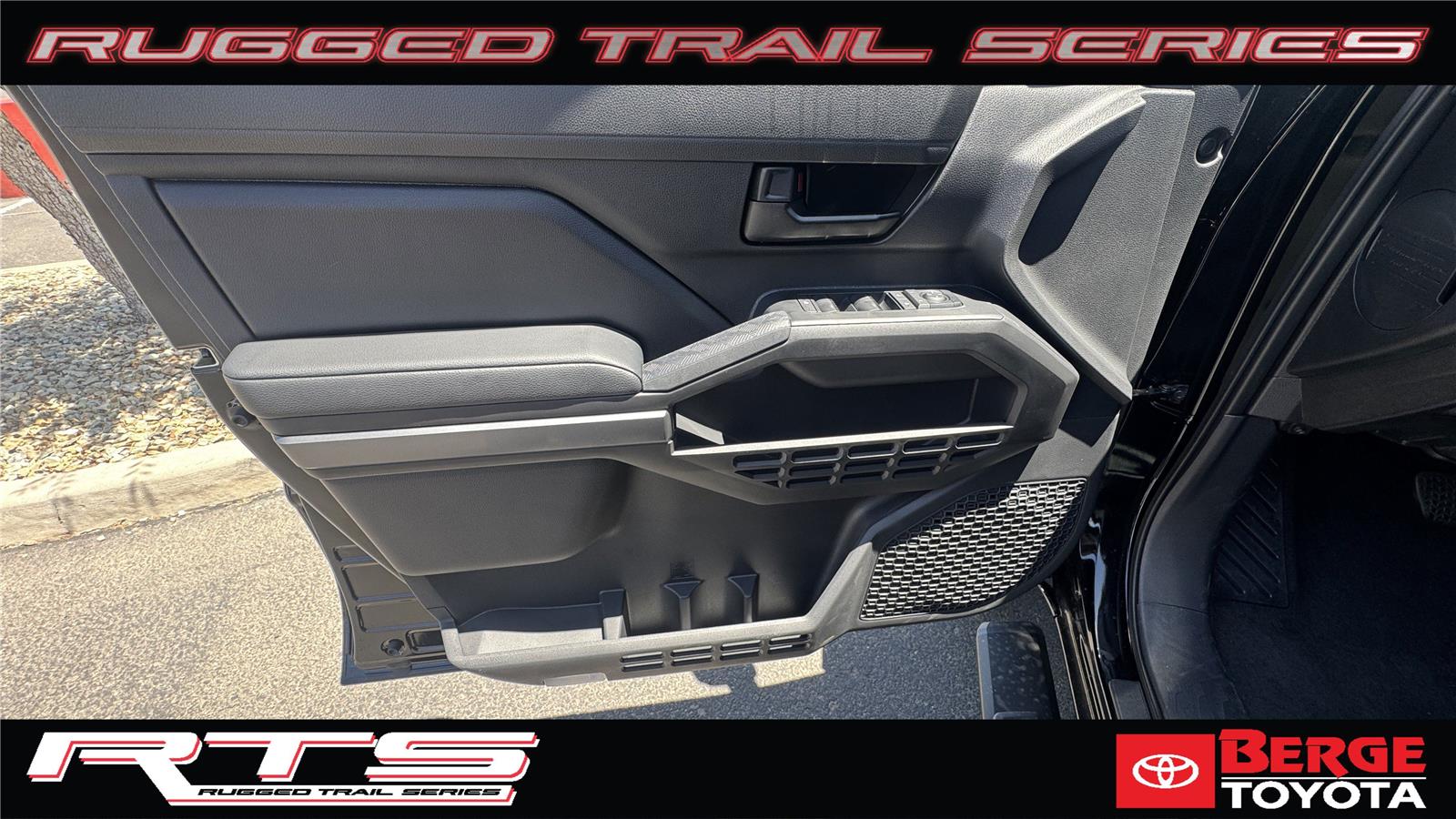 2025 Toyota Tacoma SR5 Double Cab photo 10