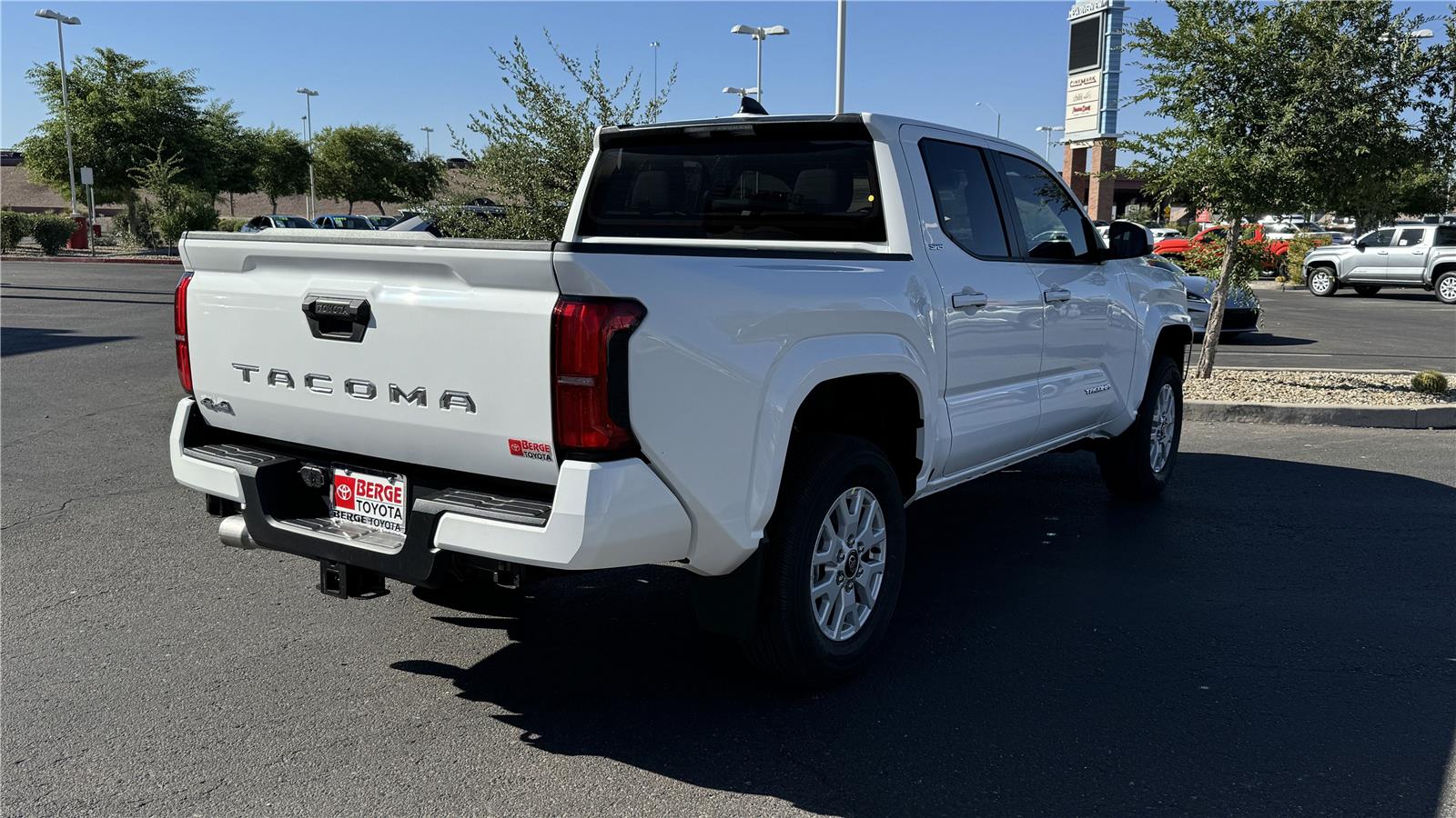 2025 Toyota Tacoma SR5 Double Cab photo 5