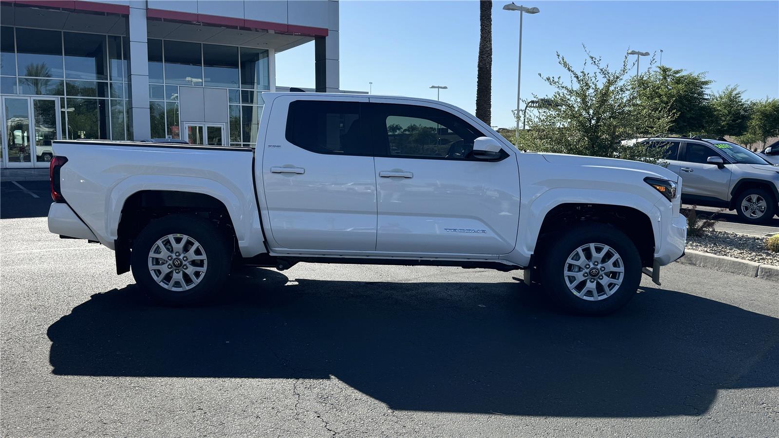 2025 Toyota Tacoma SR5 Double Cab photo 6