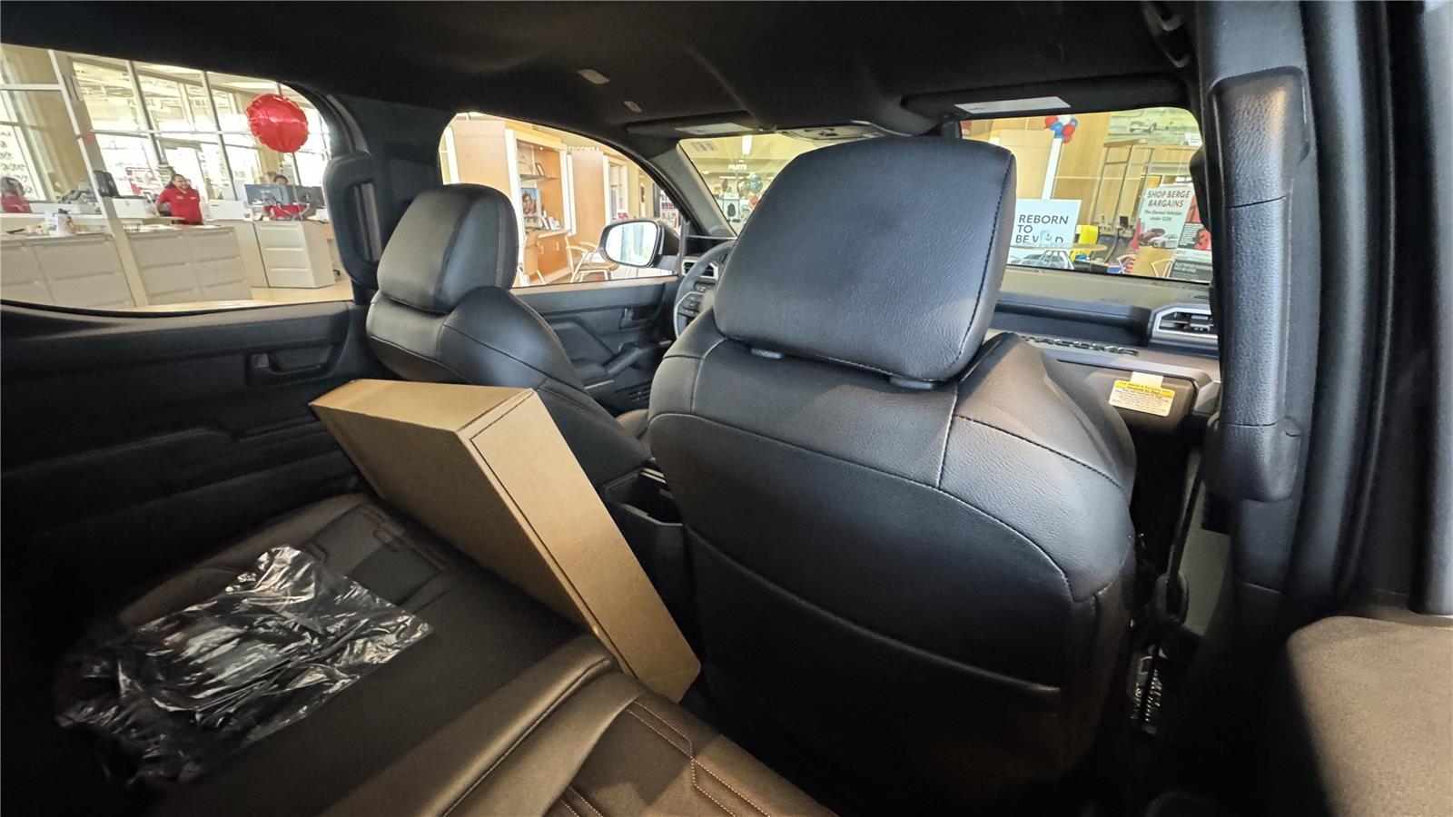 2025 Toyota Tacoma SR5 Double Cab photo 6