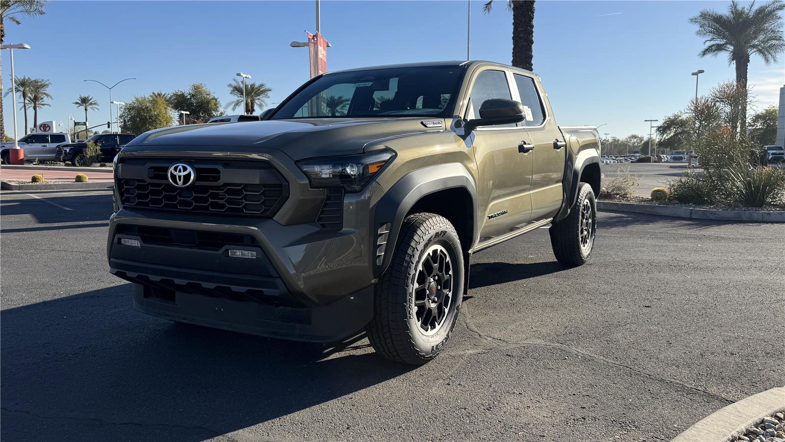 2025 Toyota Tacoma TRD Off-Road Double Cab photo 2