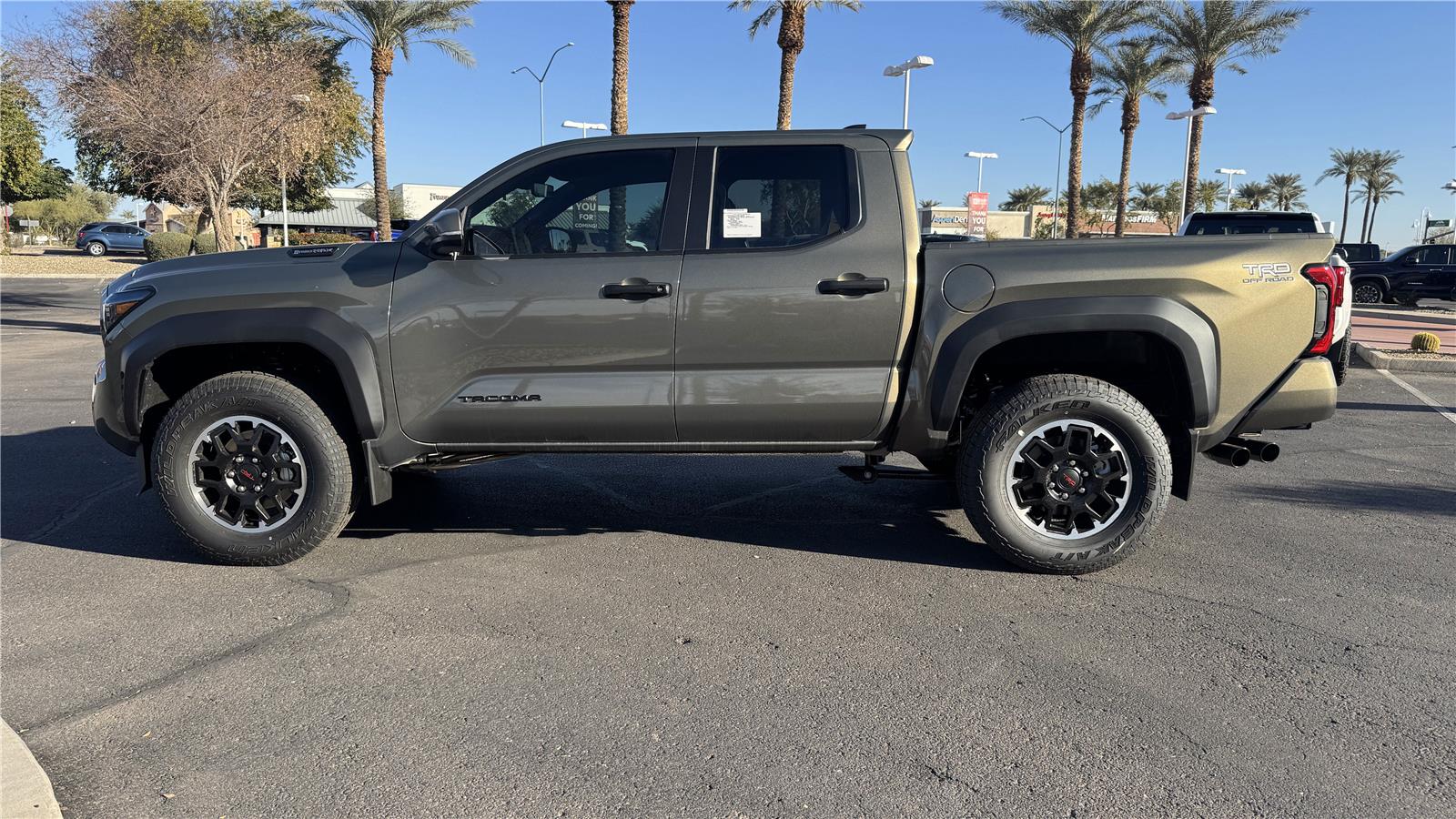 2025 Toyota Tacoma TRD Off-Road Double Cab photo 3