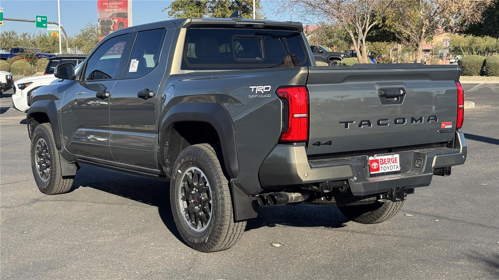 2025 Toyota Tacoma TRD Off-Road Double Cab photo 4