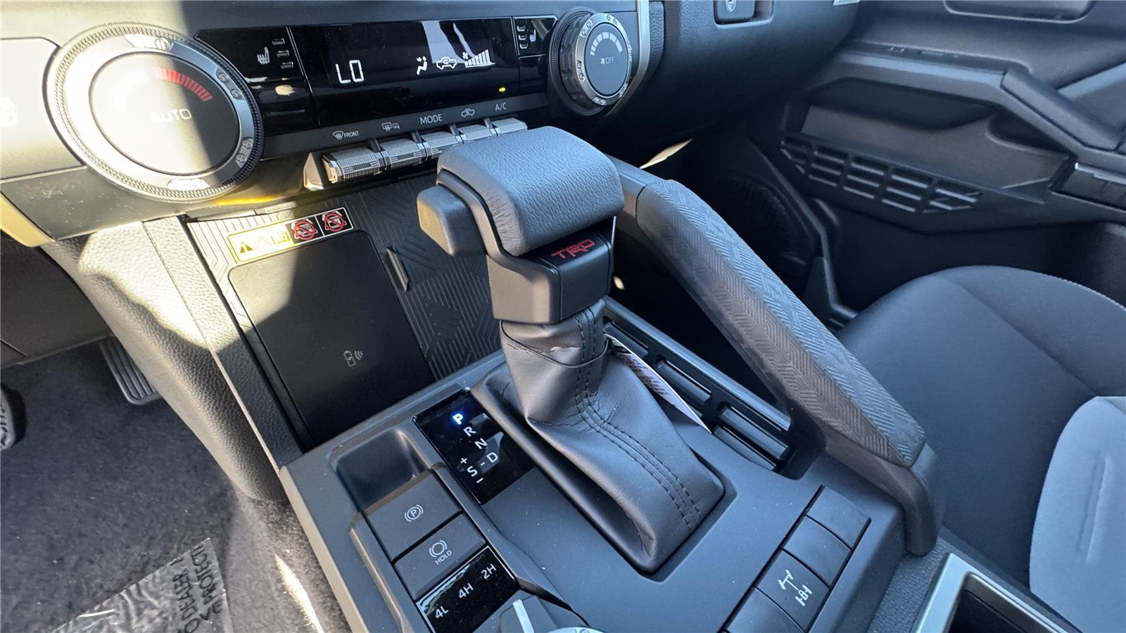 2025 Toyota Tacoma TRD Off-Road Double Cab photo 16