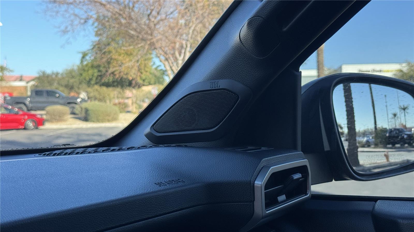 2025 Toyota Tacoma TRD Off-Road Double Cab photo 19