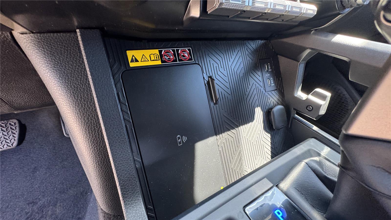 2025 Toyota Tacoma SR5 Double Cab photo 18