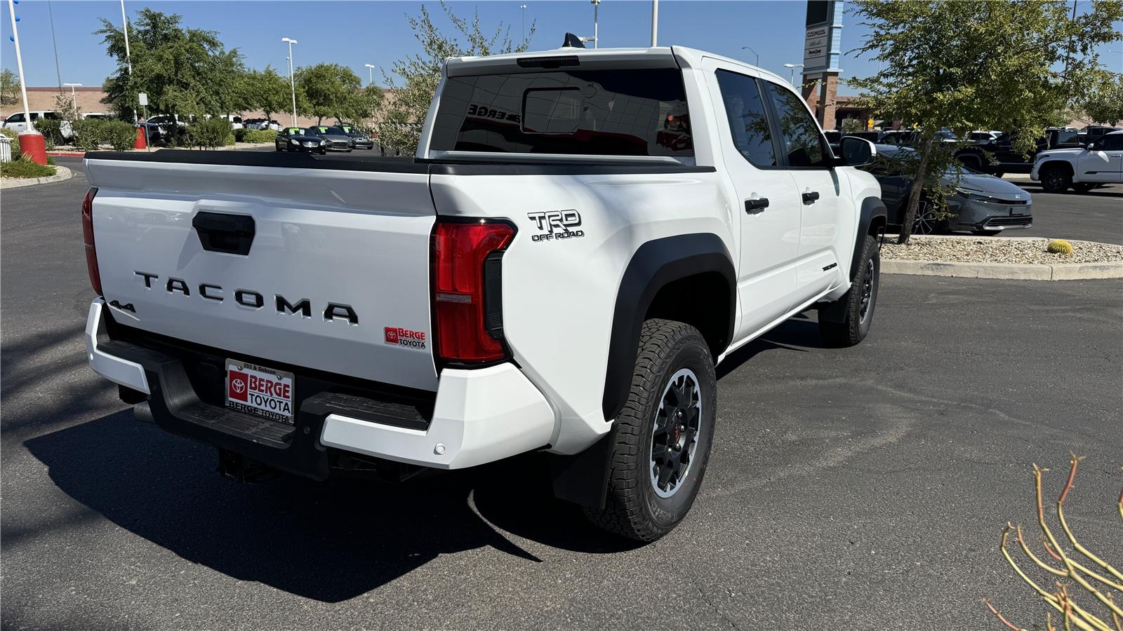 2025 Toyota Tacoma TRD Off-Road Double Cab photo 5