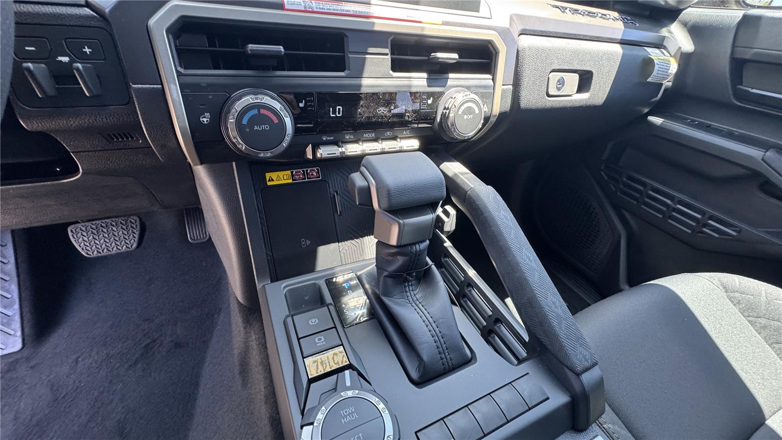 2025 Toyota Tacoma SR5 Double Cab photo 15