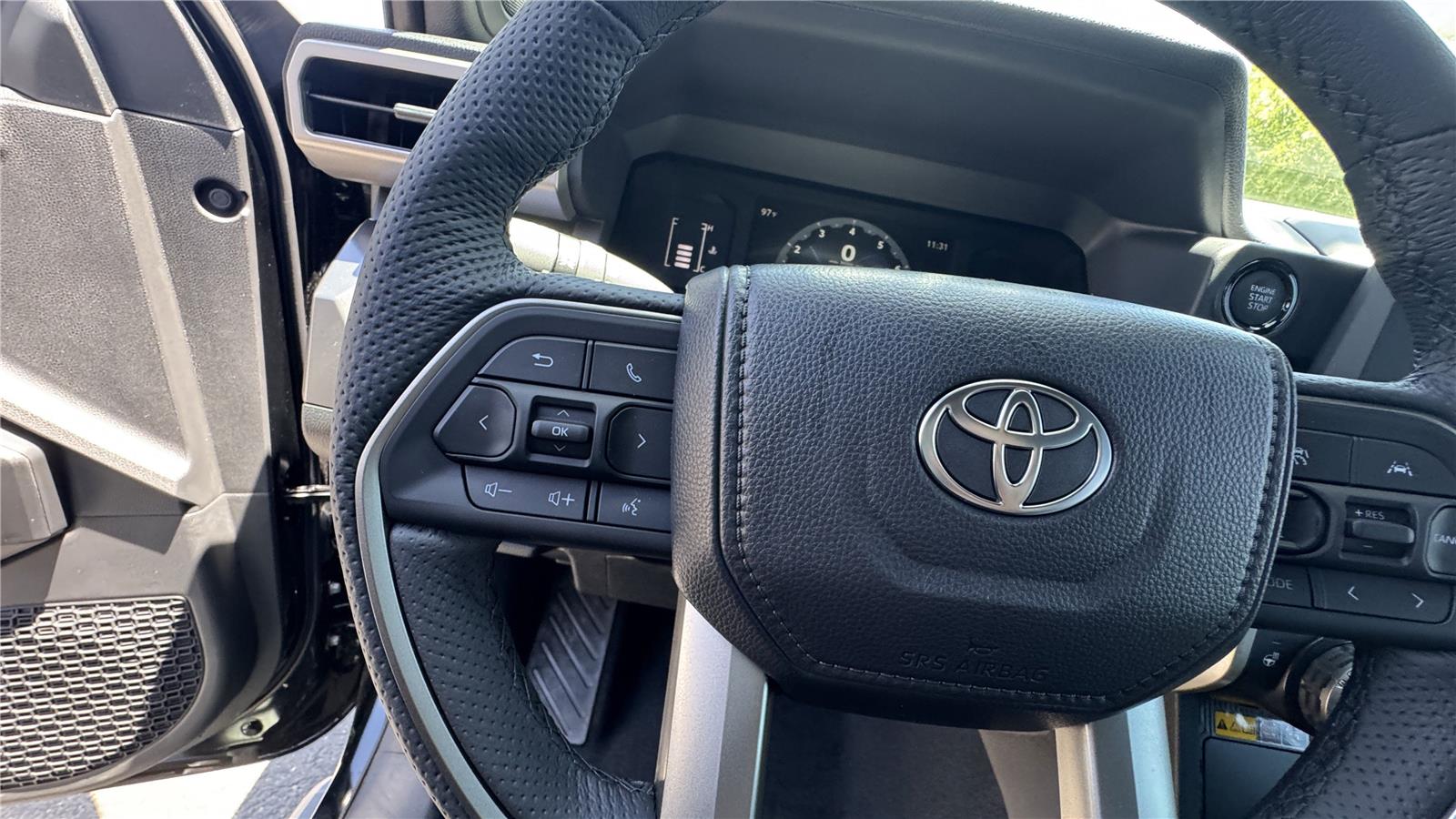 2025 Toyota Tacoma SR5 Double Cab photo 17