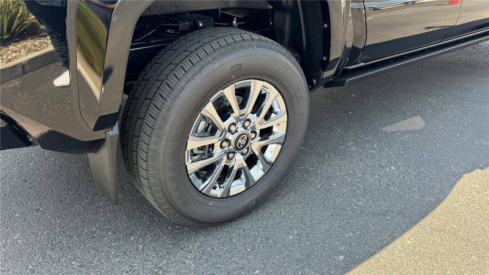 2025 Toyota Tacoma Limited Double Cab photo 7