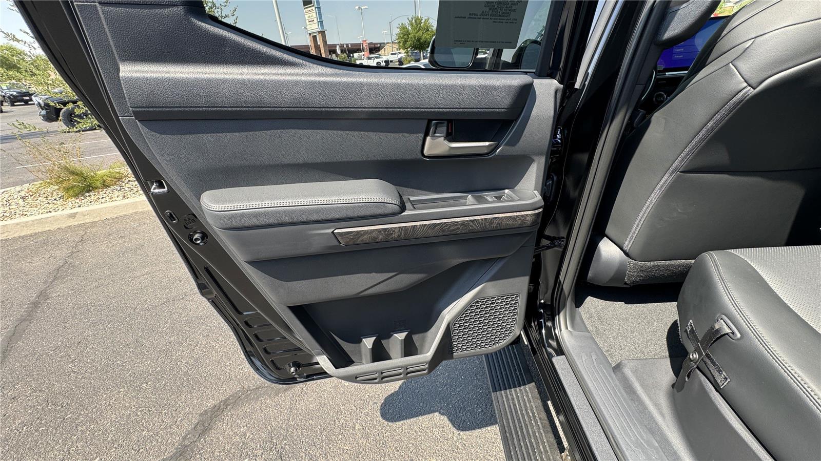 2025 Toyota Tacoma Limited Double Cab photo 9