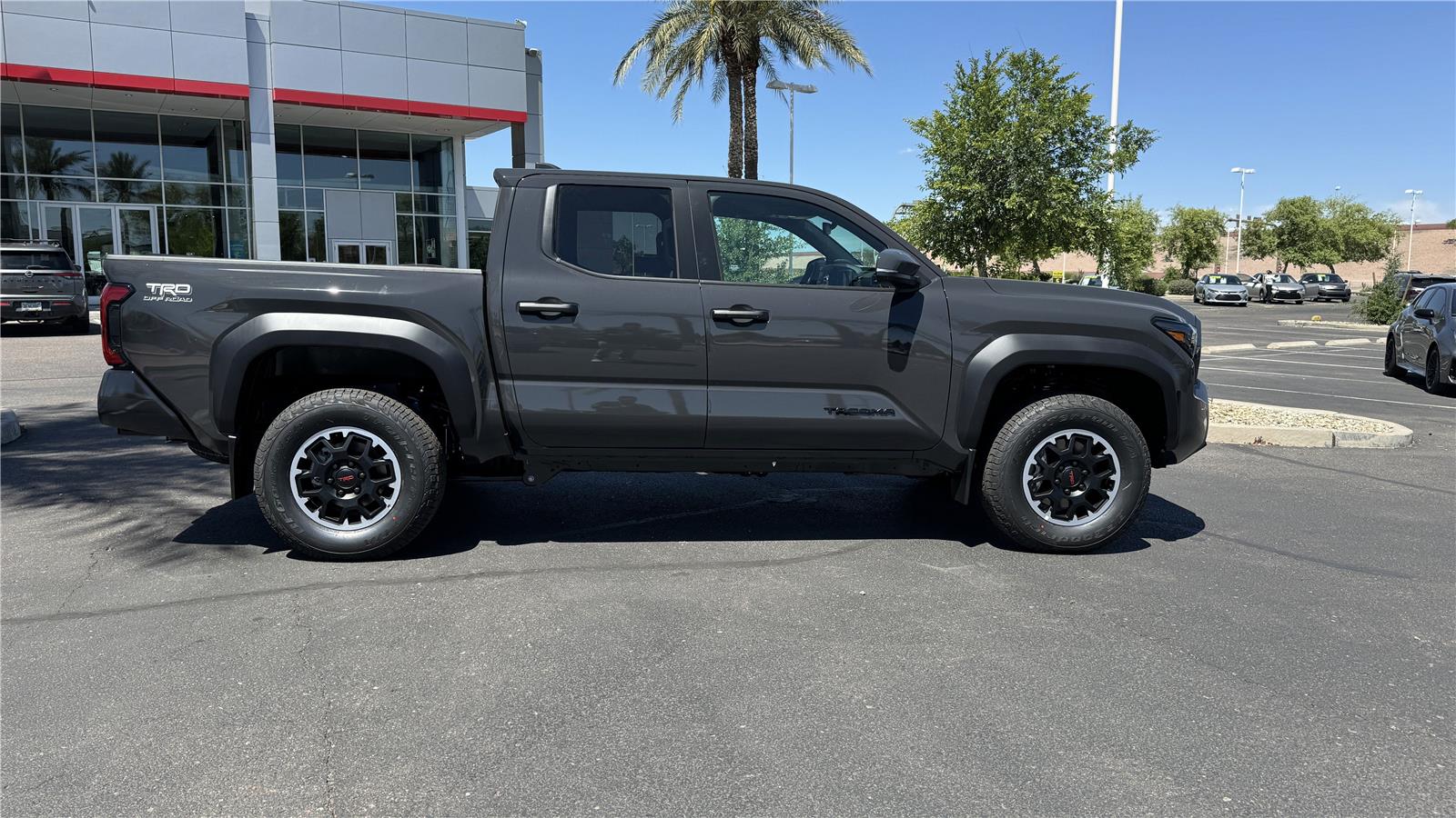2025 Toyota Tacoma TRD Off-Road Double Cab photo 5