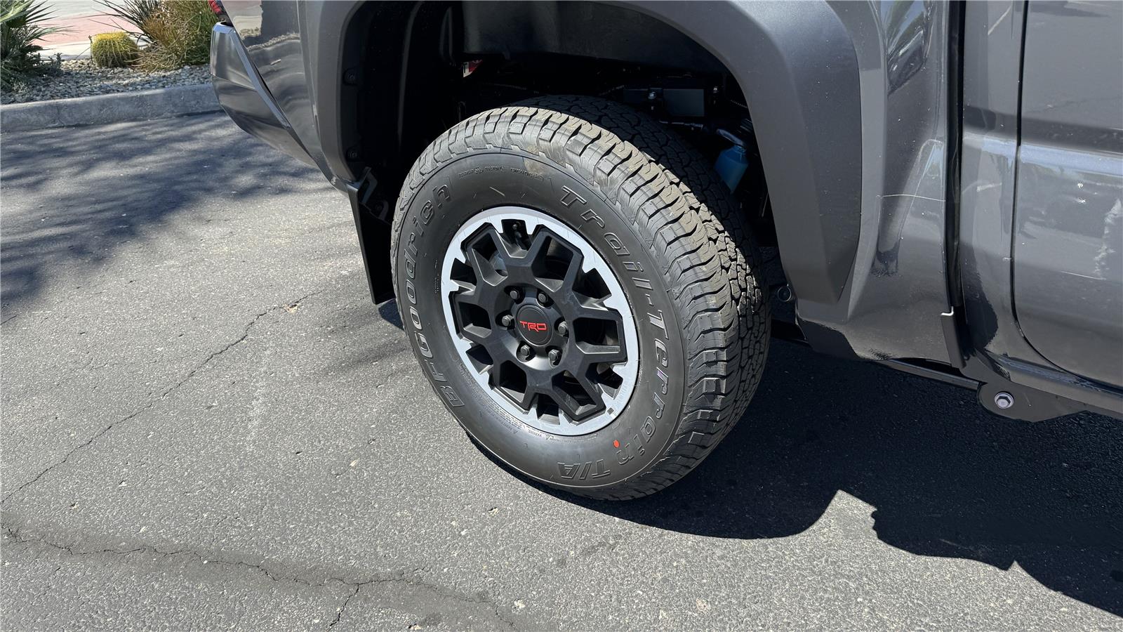 2025 Toyota Tacoma TRD Off-Road Double Cab photo 6