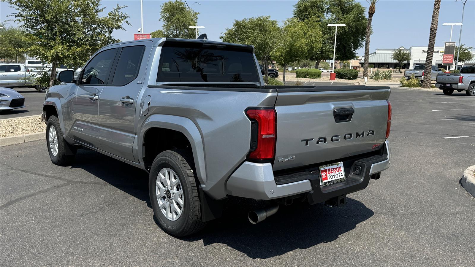 2025 Toyota Tacoma SR5 Double Cab photo 4