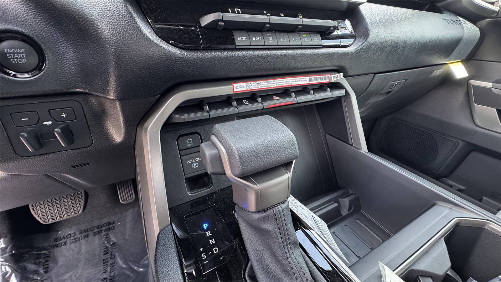 2025 Toyota Tundra SR5 CrewMax photo 25