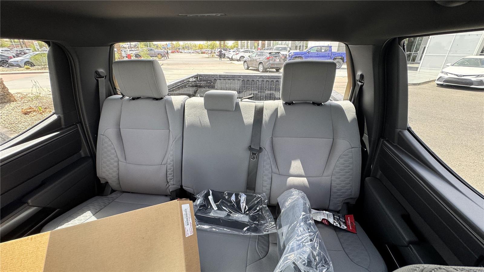 2025 Toyota Tundra SR5 CrewMax photo 27