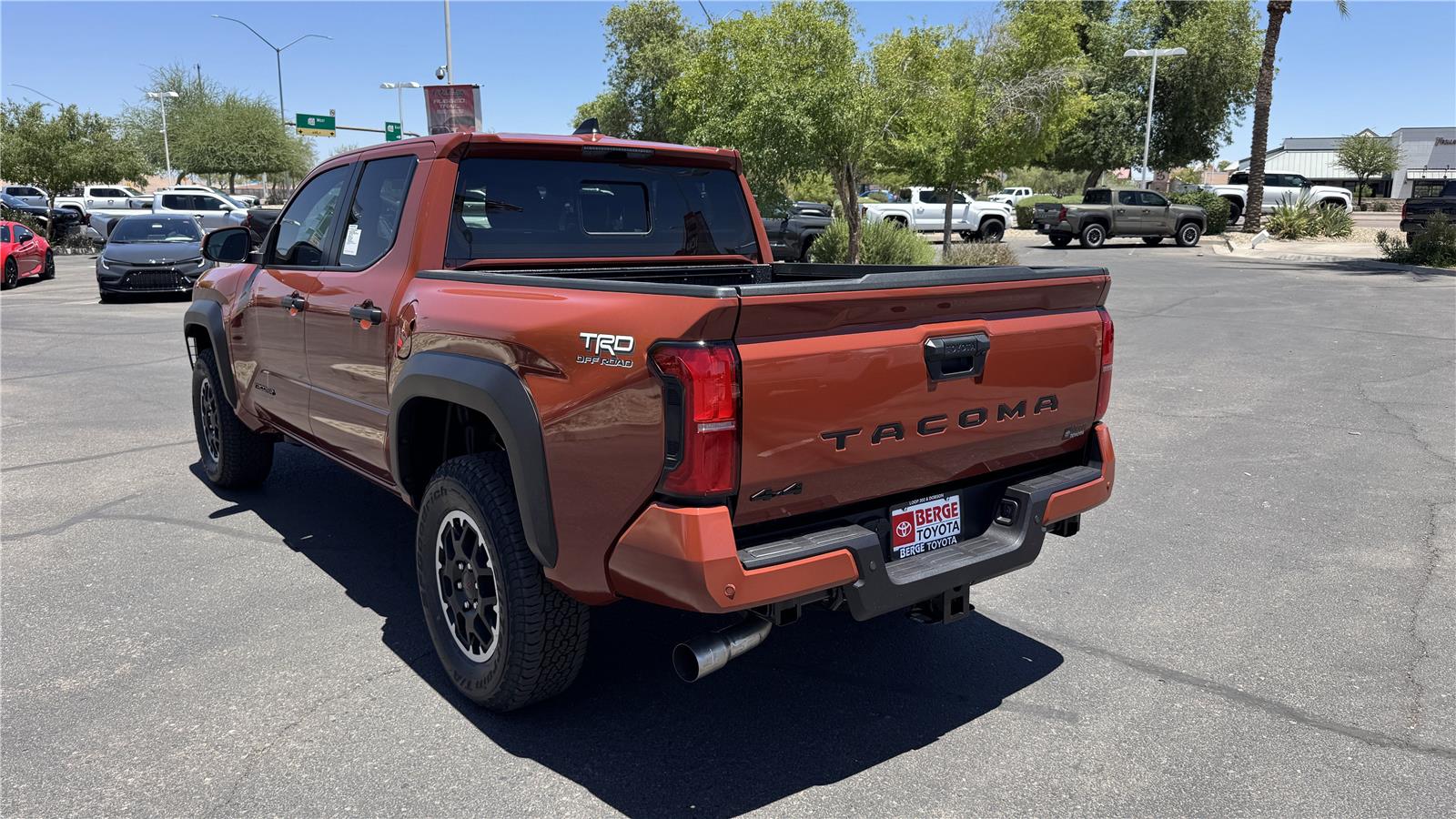 2025 Toyota Tacoma TRD Off-Road Double Cab photo 3