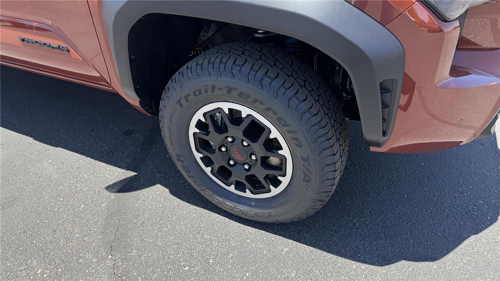2025 Toyota Tacoma TRD Off-Road Double Cab photo 6
