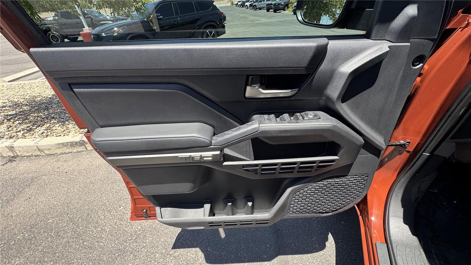 2025 Toyota Tacoma TRD Off-Road Double Cab photo 11