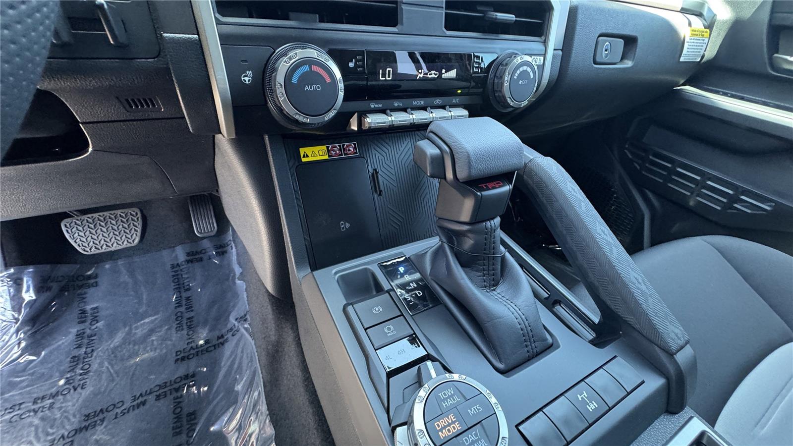 2025 Toyota Tacoma TRD Off-Road Double Cab photo 18