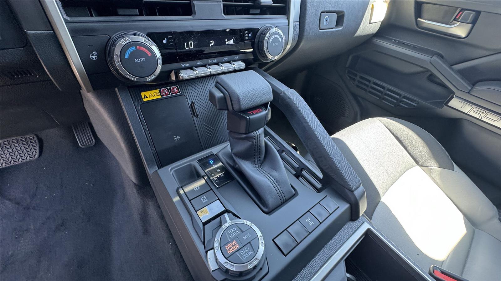 2025 Toyota Tacoma TRD Off-Road Double Cab photo 19