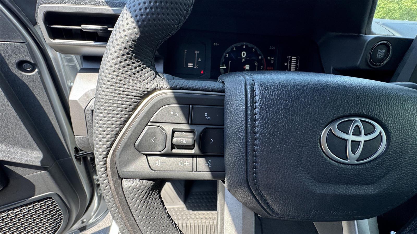 2025 Toyota Tacoma SR5 Double Cab photo 18