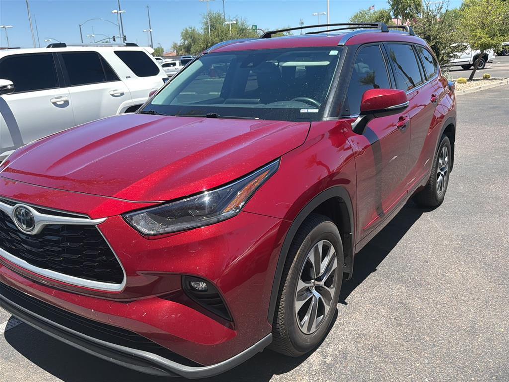 2021 Toyota Highlander XLE 4x4 V6's photo