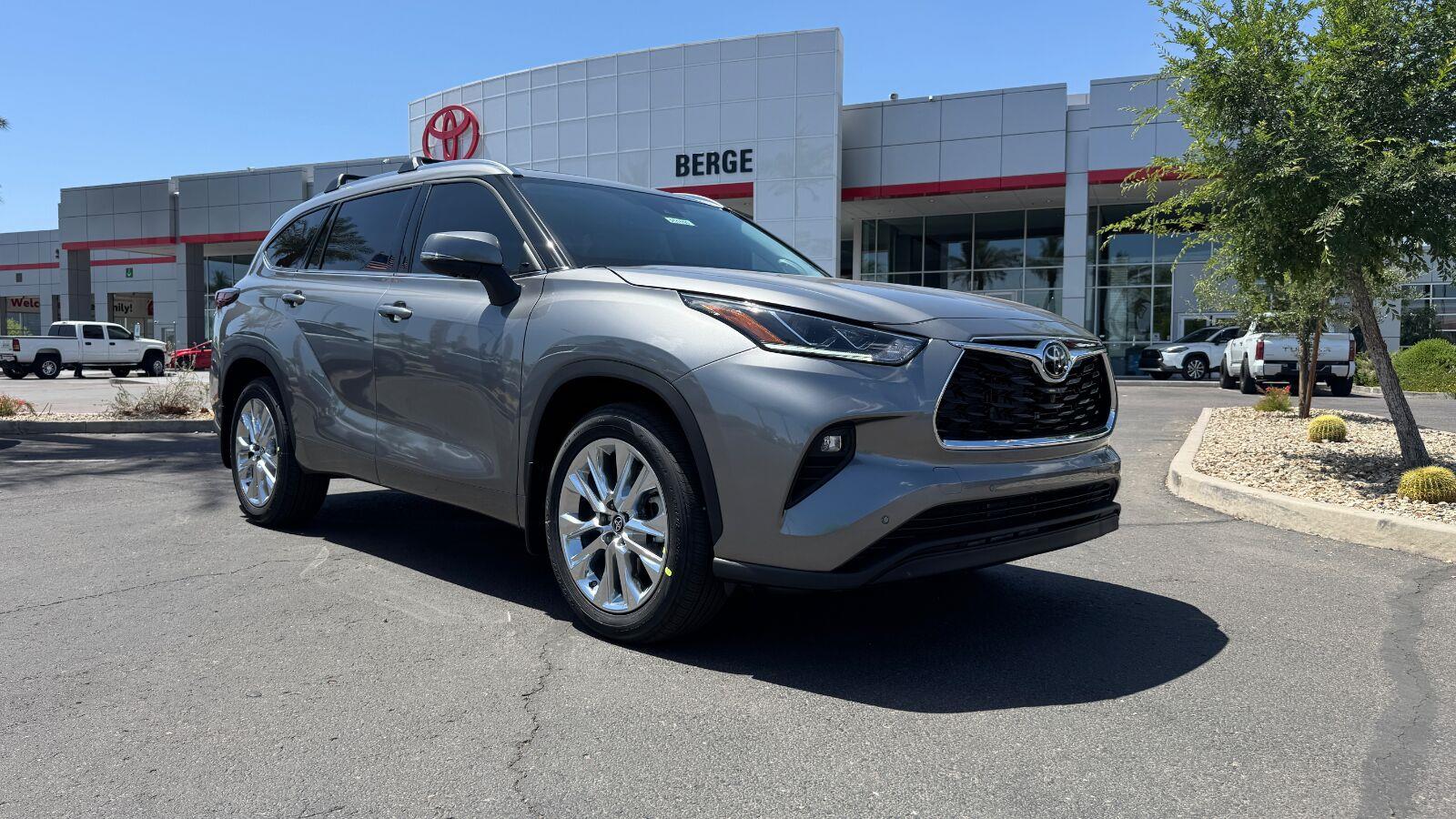 Heavy Metal 2026 Toyota Highlander SUV / Crossover All-Wheel Drive 8-Speed Automatic