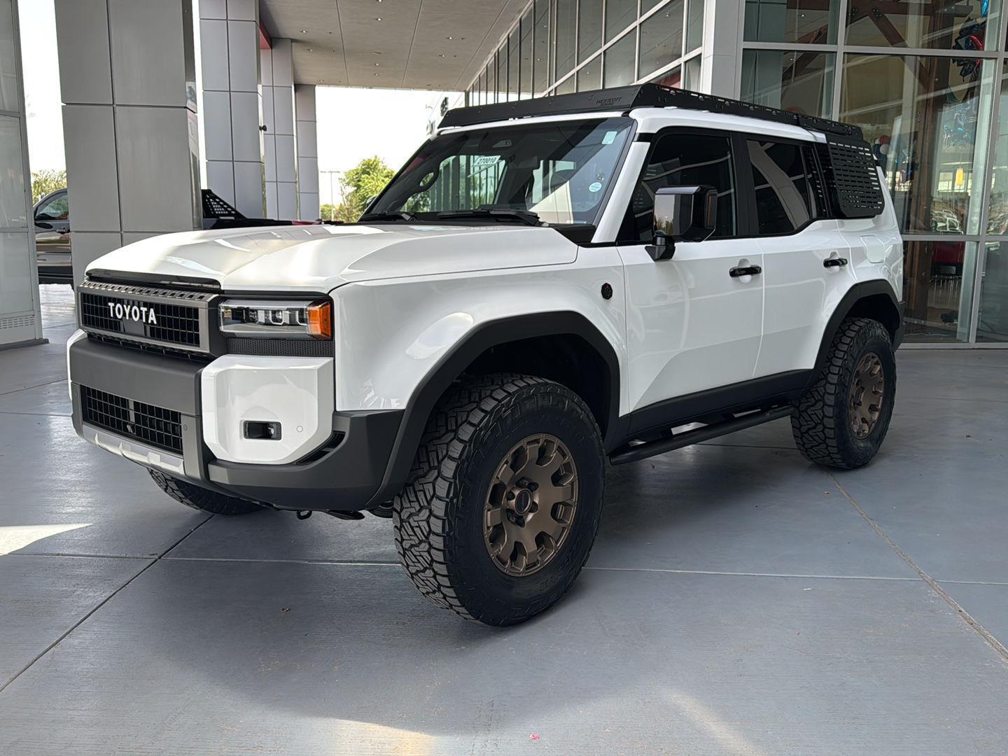 Ice Cap 2027 Toyota Land Cruiser SUV / Crossover Four-Wheel Drive Automatic