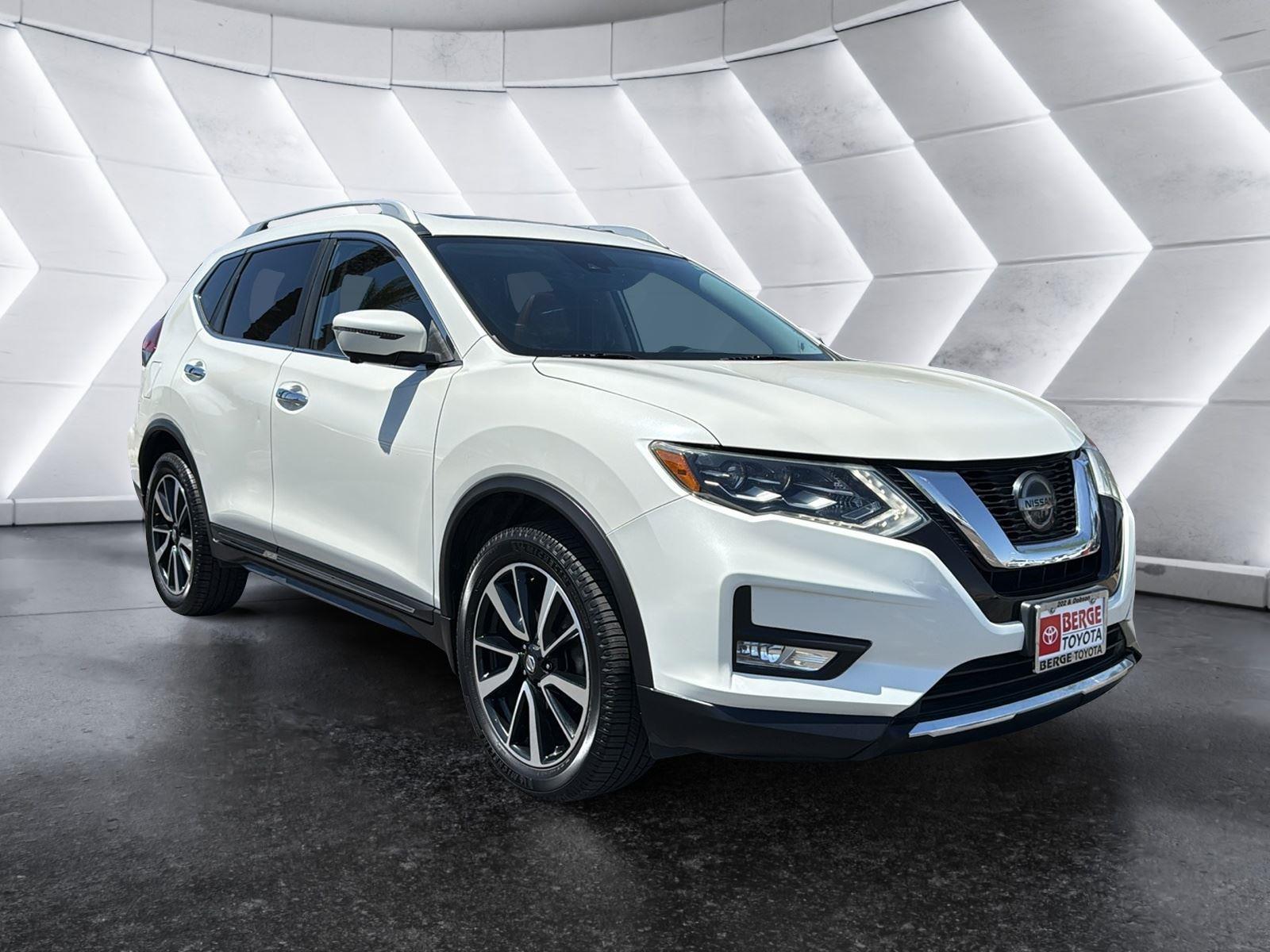 Pearl White 2018 Nissan Rogue SL AWD SUV / Crossover All-Wheel Drive Continuously Variable Transmission