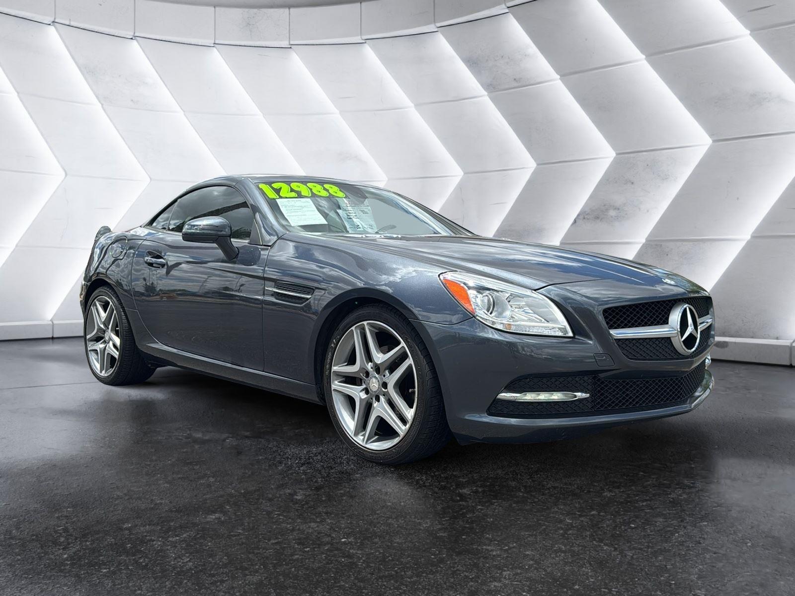 2012 Mercedes-Benz SLK 250 Convertible Rear-Wheel Drive 6-Speed Manual Overdrive