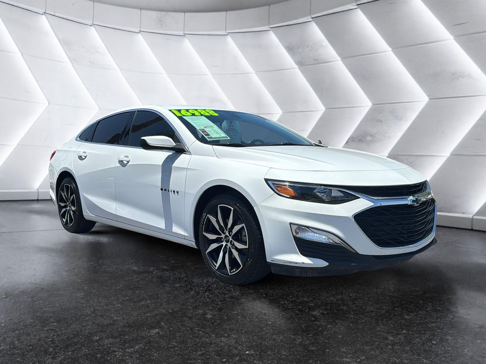 Summit White 2020 Chevrolet Malibu RS FWD Sedan Front-Wheel Drive Continuously Variable Transmission