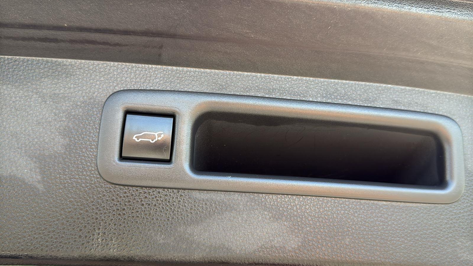 Used 2021 Toyota Highlander SUV
