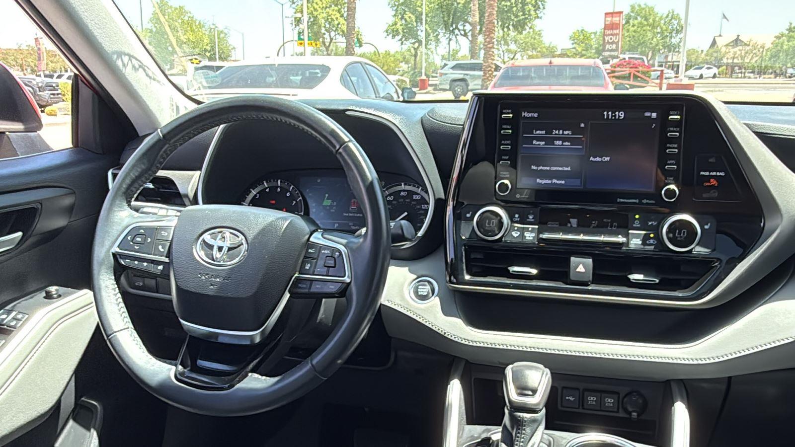Used 2021 Toyota Highlander SUV