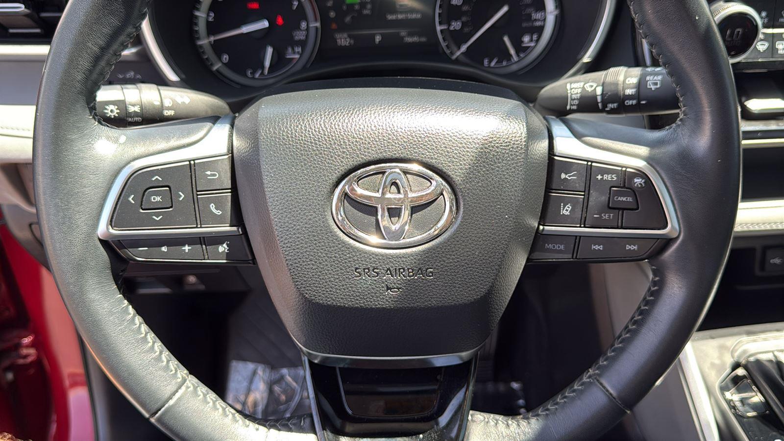 Used 2021 Toyota Highlander SUV