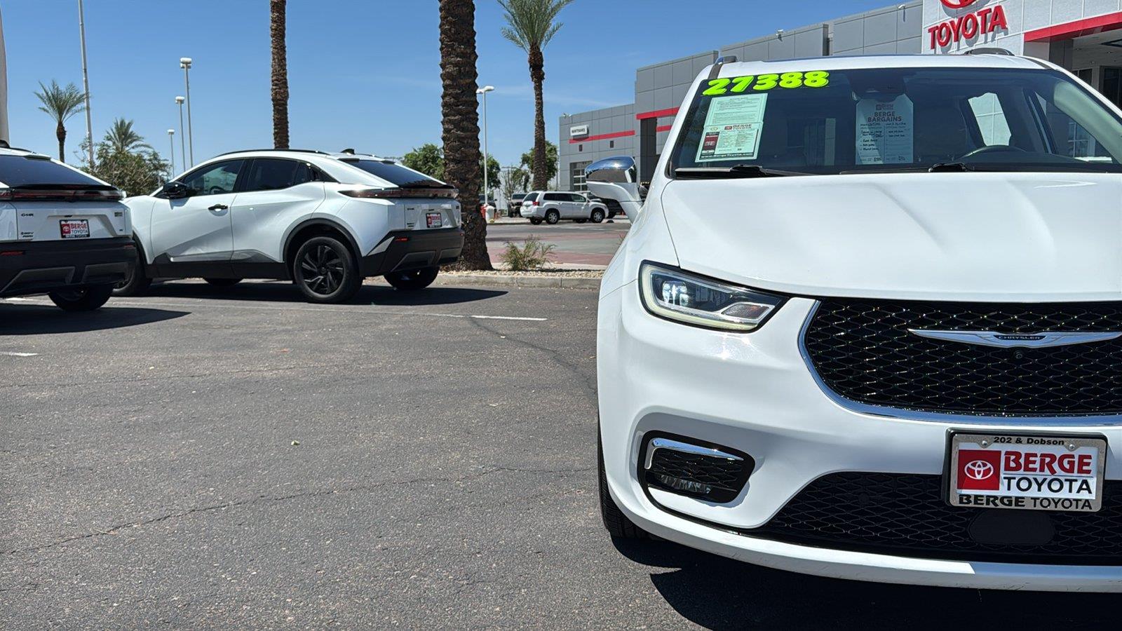 Used 2021 Chrysler Pacifica Van