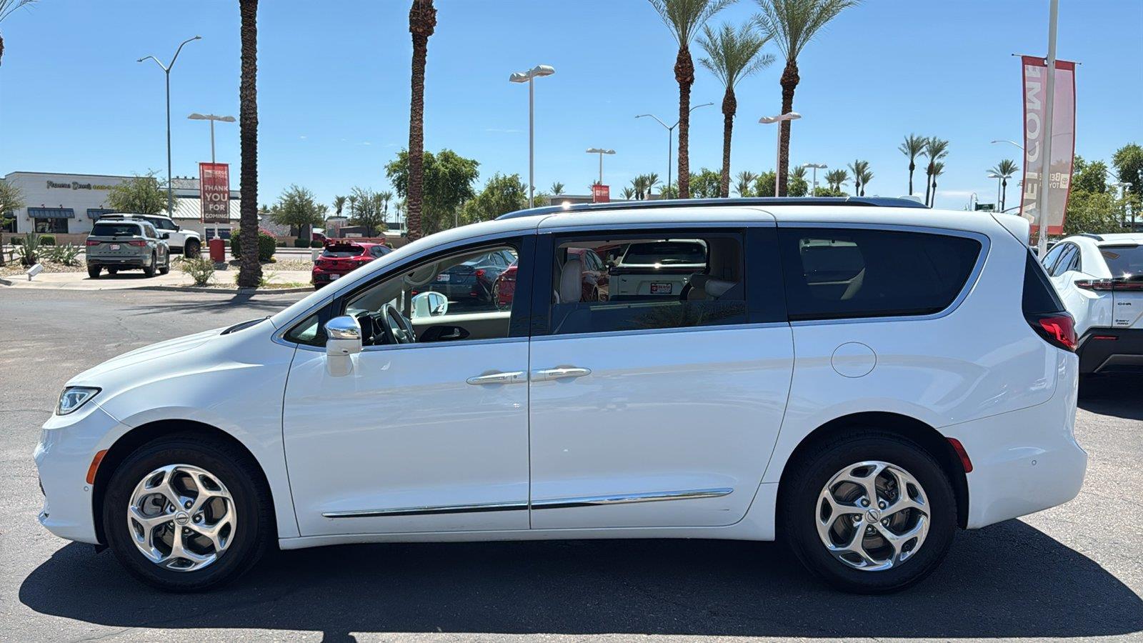 Used 2021 Chrysler Pacifica Van
