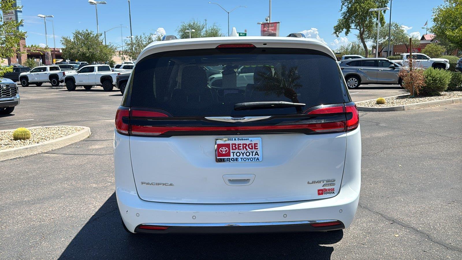 Used 2021 Chrysler Pacifica Van