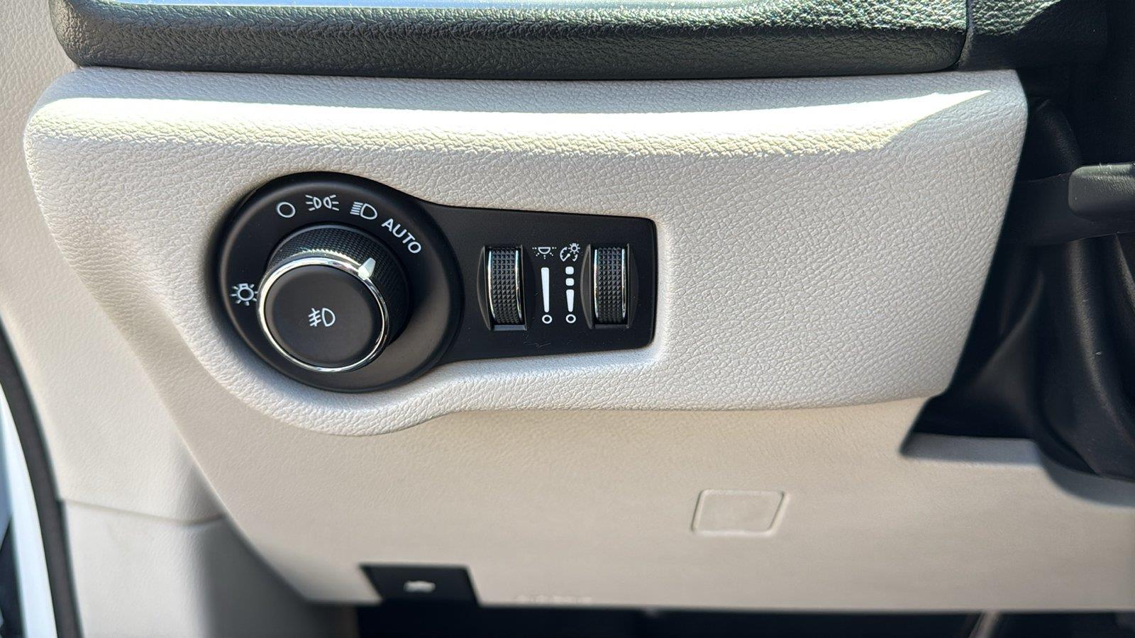 Used 2021 Chrysler Pacifica Van