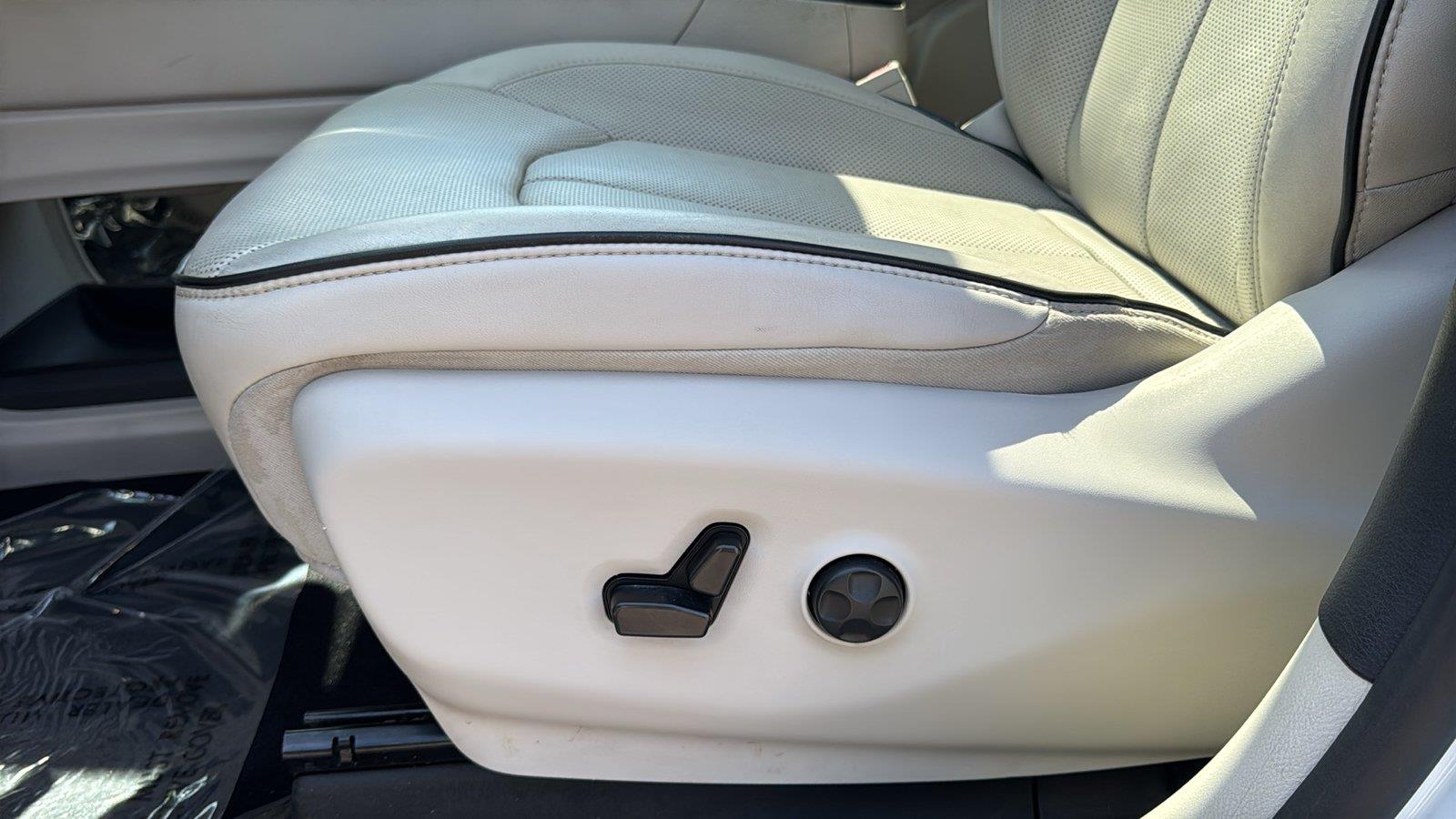Used 2021 Chrysler Pacifica Van