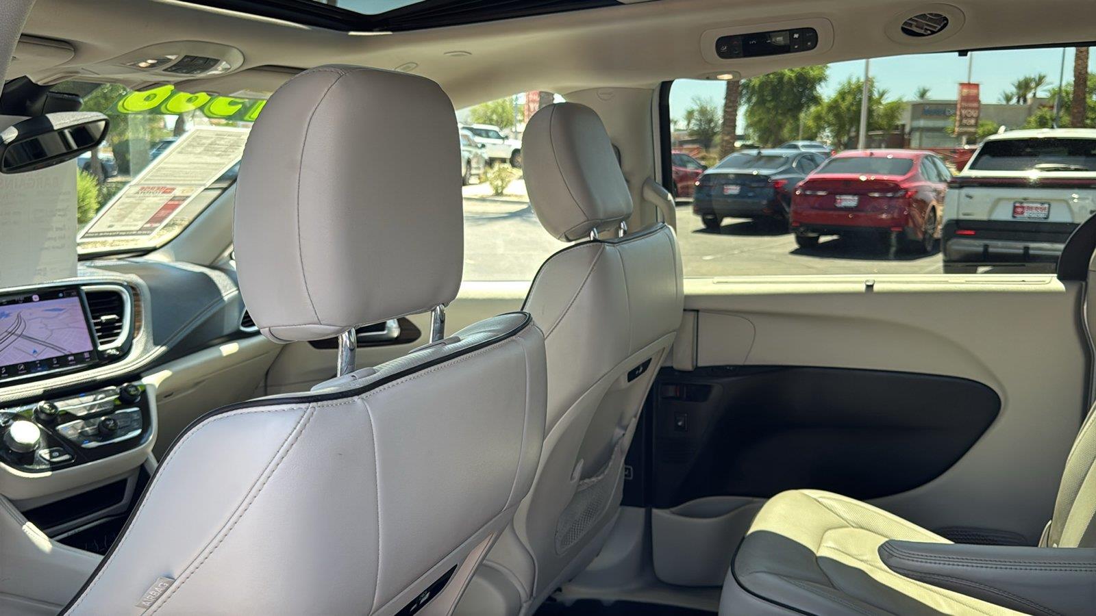 Used 2021 Chrysler Pacifica Van