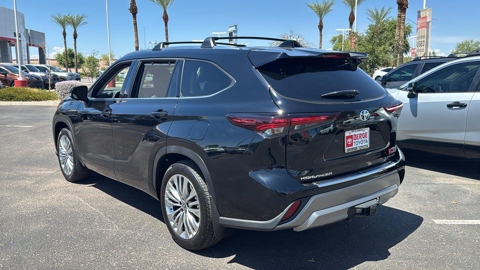 Used 2024 Toyota Highlander SUV