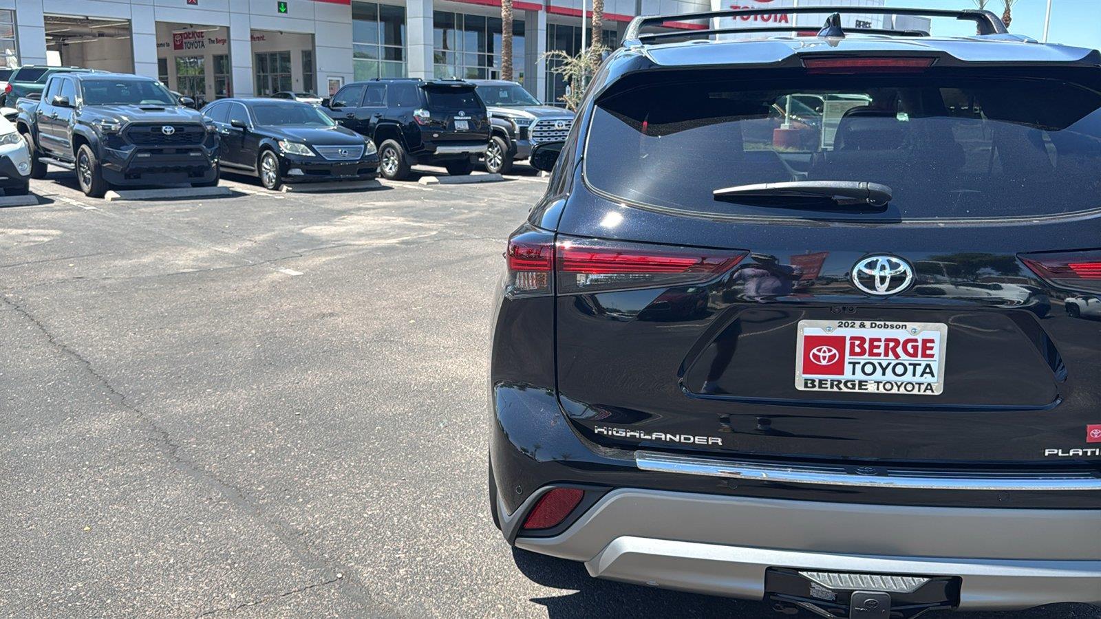 Used 2024 Toyota Highlander SUV
