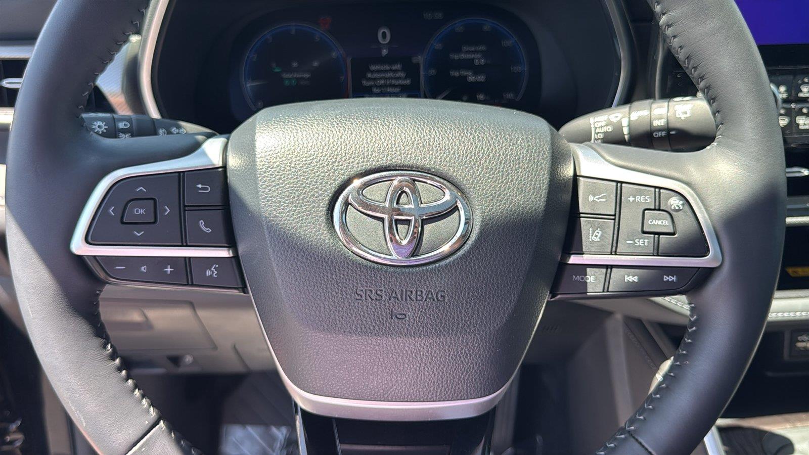 Used 2024 Toyota Highlander SUV